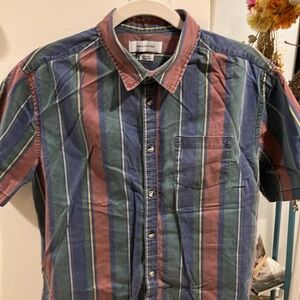 Men’s Medium Short Sleeved Button Down Striped Shirt Blue Green Salmon and Gold